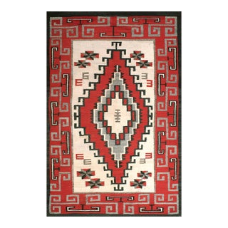 1930s Ivory Red Medallion Antique American Navajo Rug Ganado 5' X 7'5" Flatweave Wool Carpet For Sale