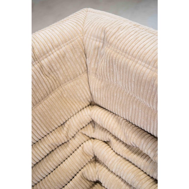 Vintage Two-Seat Togo Sofa with Arms in Beige Corduroy by Michel Ducaroy for Ligne Roset, 1970s For Sale - Image 11 of 18