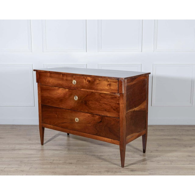 Late 18th-Century Italian Directoire Walnut Chest of Drawers — Emilia Romagna For Sale - Image 4 of 8