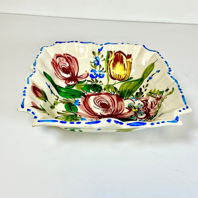Vintage Home is pleased to present this lovely square Italian Majolica Nove Rose Serving Bowl. It’s in a square shape a...