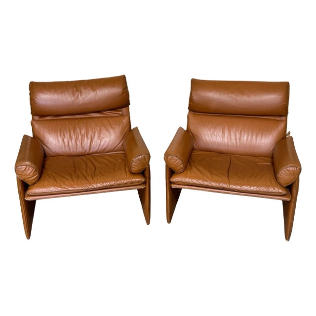 Pair Saddle Brown Leather Lounge Chairs by Giovanni Offredi for Saporiti, 1970s For Sale