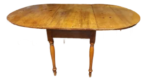Early 19th Century Pine Drop Leaf Dining Table