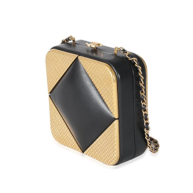 Item #: 136981 Interior Material: Fabric MSRP: 4,800 Handbag Closure Type: Push Lock Dimensions: 5 x 5 x 1.7 in Circa:...