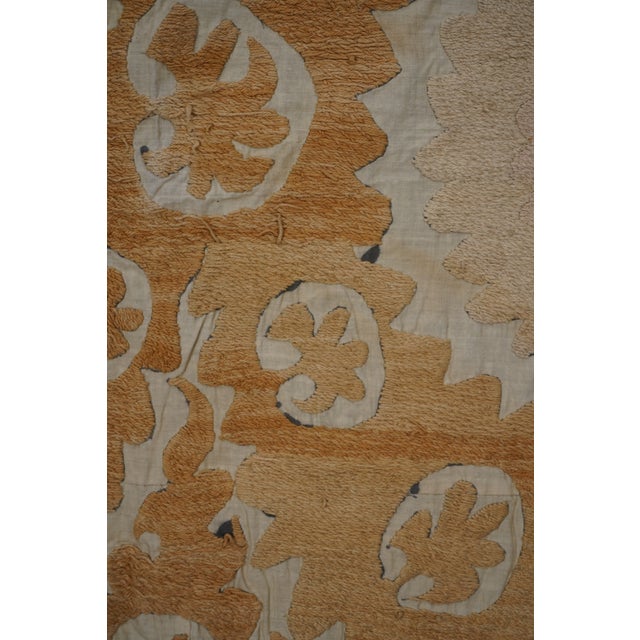 Suzani Beige Tapestry - Pastel Color Uzbek Table Cloth For Sale - Image 9 of 10