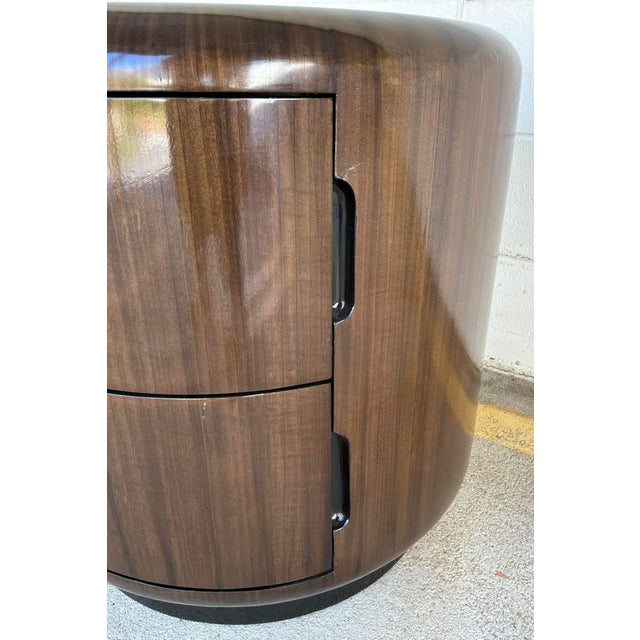 Wood Caracole Modern Round Gelee Accent Table For Sale - Image 7 of 7