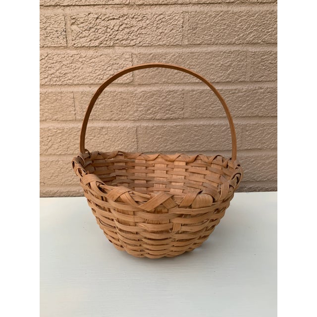Wood Early 20th Century American Splint Oak Gathering Basket For Sale - Image 7 of 10