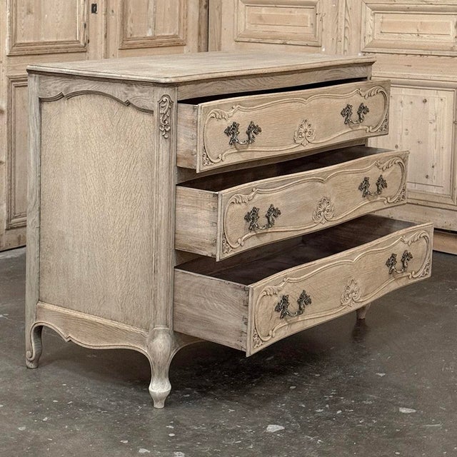Liëgeoise Louis XV Style Stripped Oak Commode For Sale - Image 12 of 16