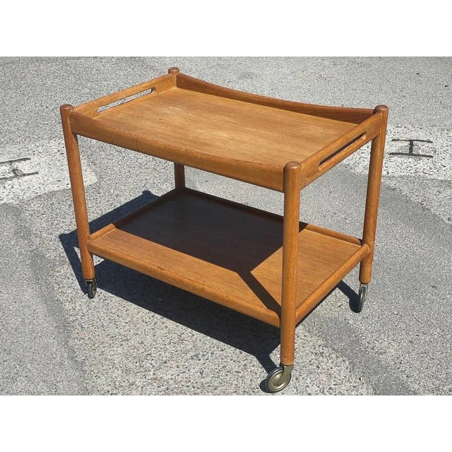 1950s Mid-Century Modern Bar Cart in Oak attributed to Hans Wegner, Denmark, 1950s For Sale - Image 5 of 13