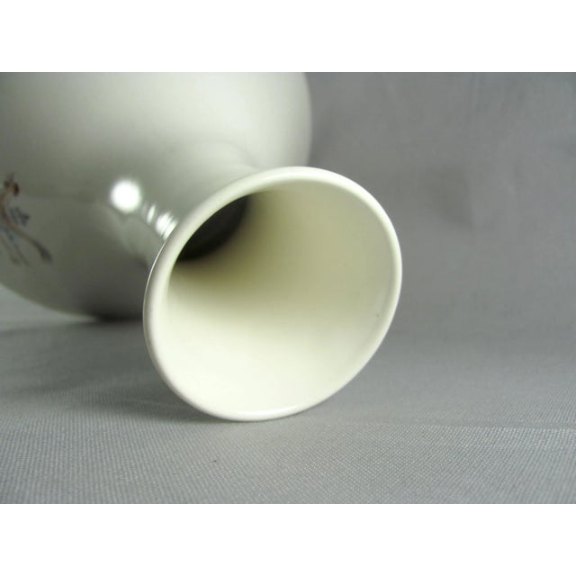 64oz Mid Century Farmhouse Rooster Chicken Cock Weathervane Wagon Wheel Carafe Decanter Wood Lid For Sale - Image 4 of 8