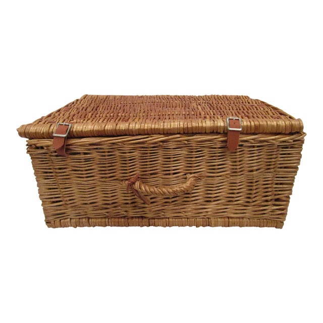 Thomas Swain Hand Crafted Willow Picnic Basket With Accessories Chairish