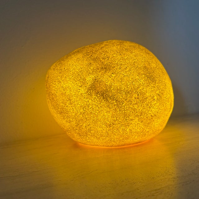 Plastic Mid-Century Modern Moon Rock Table Lamp, 1970s For Sale - Image 7 of 18
