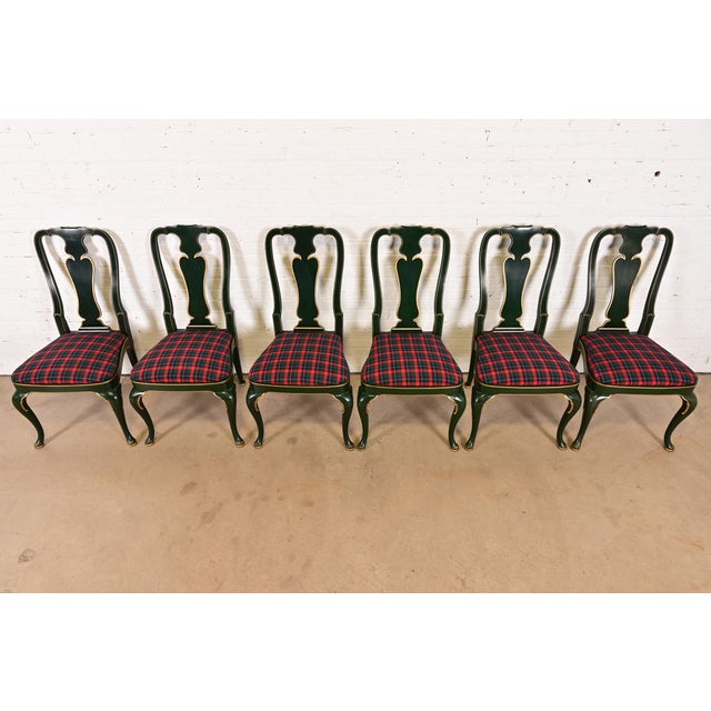 1970s Kindel Furniture Chinoiserie Queen Anne Green Lacquered and Gold Gilt Dining Chairs, Set of Six For Sale - Image 5 of 13
