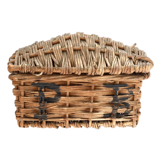 Antique English Wicker Hamper For Sale