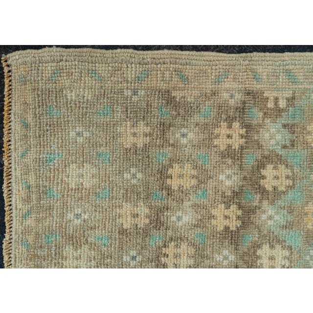Early 21st Century Turkish Vintage Rug 2'5" x 4'2" #20846 For Sale - Image 5 of 8