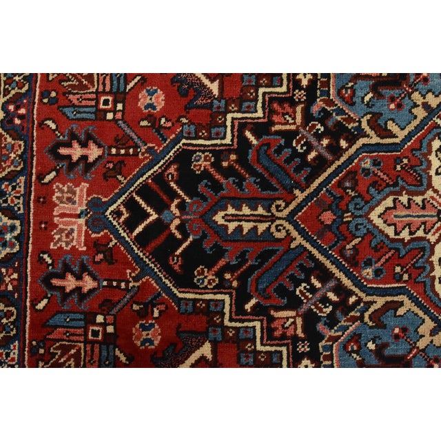 Heriz Rug 7’11” X 11′ Red Wool Vintage Traditional Hand-Knotted Carpet For Sale - Image 11 of 15
