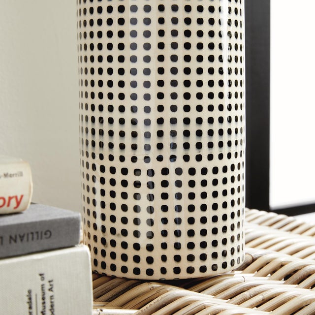 Black Mina Vase For Sale - Image 8 of 8