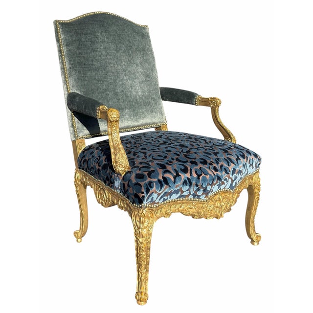French Quatrain for Dessin Fournir Louis XV Style Giltwood Fauteuil Arm Chair W Blue Silk Velvet For Sale - Image 3 of 5