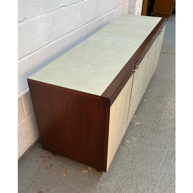 Mid-Century Modern Style Office Credenza For Sale In New York - Image 6 of 17