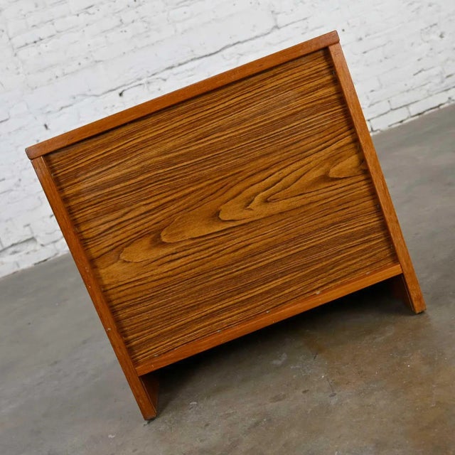 Late 20th Century Scandinavian Modern Teak Nightstand End Table Cabinet With Drawer by FBJ Mobler For Sale - Image 11 of 13