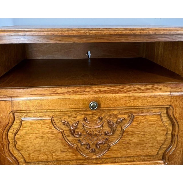 Wood French Louis XIV Chest of Drawers For Sale - Image 7 of 15