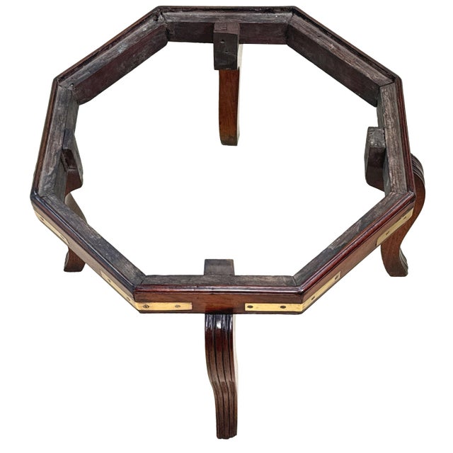 18th Century Georgian Anglo-Indian Padouk Cellarette, India, 1790 For Sale - Image 7 of 16