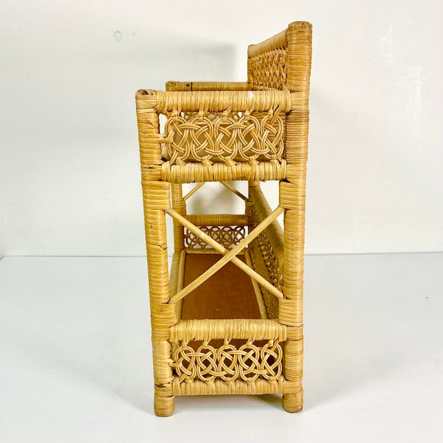 Boho Chic Mid-Century Boho Chic Coastal Arts & Crafts Double Knot Loop Wicker Wall Shelf For Sale - Image 3 of 16