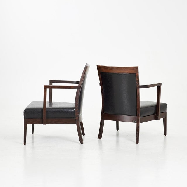 Armchairs in Dark-Stained Beech and Black Leather from Ton, 2000s, Set of 2 For Sale - Image 4 of 6