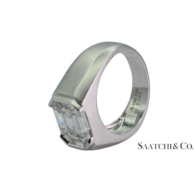 Early 21st Century 18k(750) White Gold - Lab Created Diamond Illusion Setting Emerald Shape: Ring For Sale - Image 5 of 7
