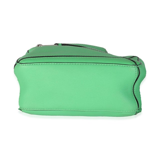 2020s Jungle Green Calfskin Mini Puzzle Belt Bag For Sale - Image 5 of 9