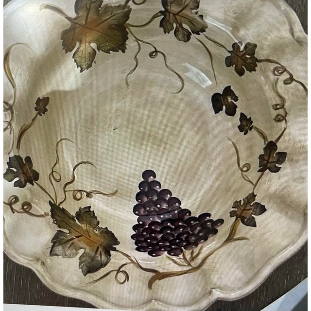 Late 20th Century Late 20th Century Italian Hand-Painted Grape and Leaf Ceramic Serving Dish For Sale - Image 5 of 6