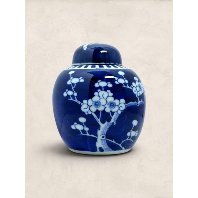 1920s Amazing Antique English Blue & White Porcelain Ginger Jar For Sale - Image 5 of 8