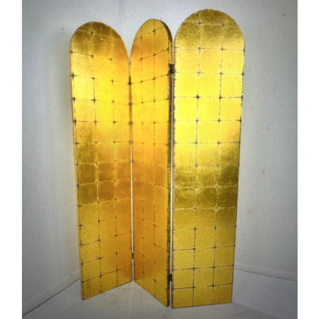 Gold 3 Panel 1960s Gilded Italian Screen For Sale - Image 8 of 17