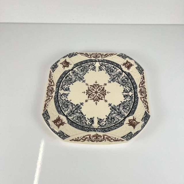 Late 19th Century Square Diane Plate in Polychrome Earthenware from Longchamp For Sale - Image 4 of 9