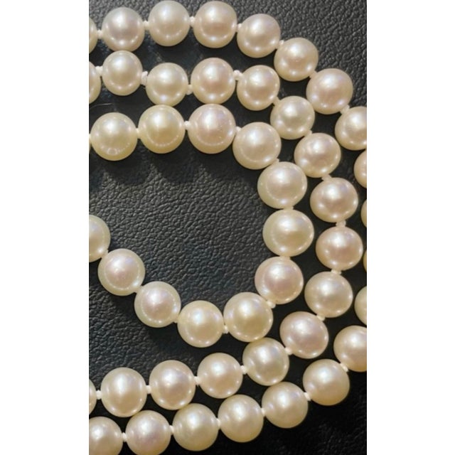 1980s 14k Gold Akoya Pearl Necklace With Pink Undertones For Sale - Image 5 of 7