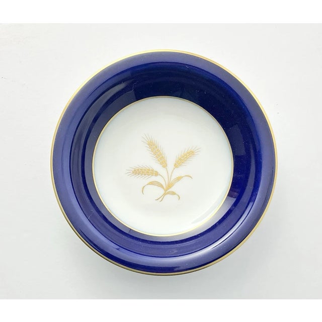 Rosenthal “Dignity” Set of 8 Bone China Dessert or Fruit Bowls 5 1/4” Excellent condition. No chips, cracks, or fleabites....