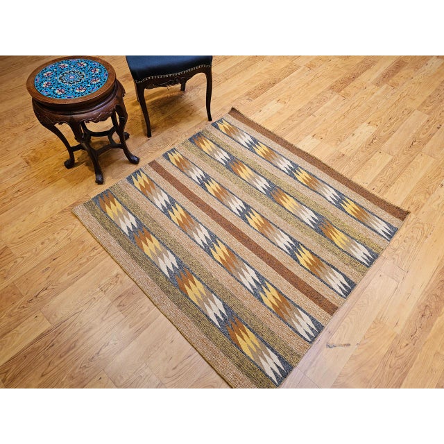 Textile Square Size Vintage Native American Navajo Rug. Wool & Cotton, Eye Dazzler Pattern, 4x4 For Sale - Image 7 of 17
