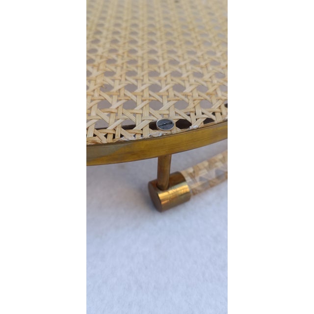 Beige Round Tray in Methacrylate and Vienna Straw with Suspended Semicirical Handles, 1970s For Sale - Image 8 of 10