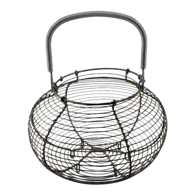 Early 20th Century French Country Hand-Woven Wire Egg Basket For Sale
