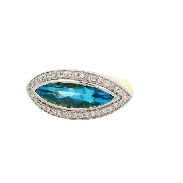 Contemporary 4.50 Carat Blue Topaz Diamond 18k Two-Tone Gold Halo Ring, Size 7 For Sale - Image 3 of 6