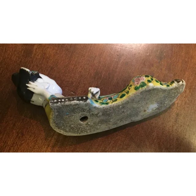 Chinese Antique 19th Century Chinese Export Famille Rose Porcelain Wall Hanging of a Reclining Court Lady For Sale - Image 3 of 13