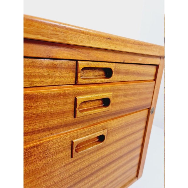 Danish Mahogany Executive Desk by Gunni for Omann Jun, 1950s For Sale - Image 10 of 11