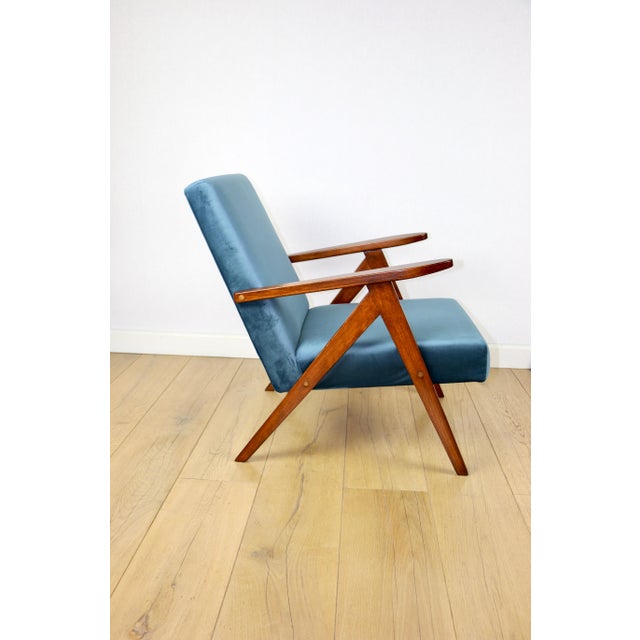 Vintage VAR B-310 Chair in Blue Sky Velvet and Wood, 1960s For Sale - Image 9 of 11