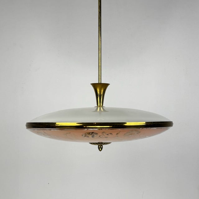 Fontana Arte Mid-Century UFO Pendant Light in BRass and Glass by Pietro Chiesa for Fontana Arte, Italy, 1950s For Sale - Image 4 of 10