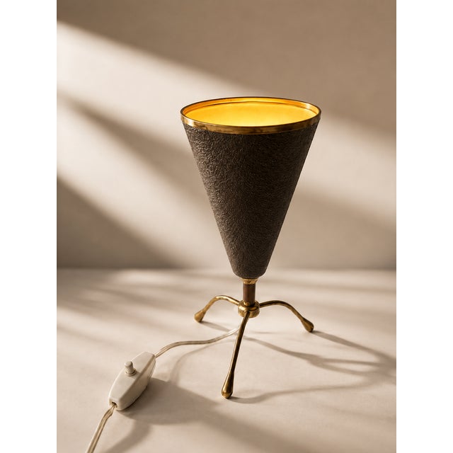 Stunning and authentic 1950s italian mid-century modern tripod table lamp (commonly known as a tv lamp), a classic piece...