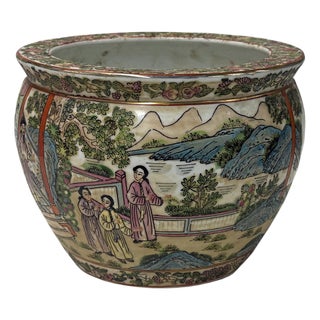 Vintage Chinese Canton Famille Rose Enamel Small Porcelain Pot For Sale
