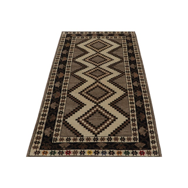 Tribal 1950s Vintage Gabbeh Tribal Runner in Gray, Beige-Brown and Black Lozenge Medallion For Sale - Image 3 of 8