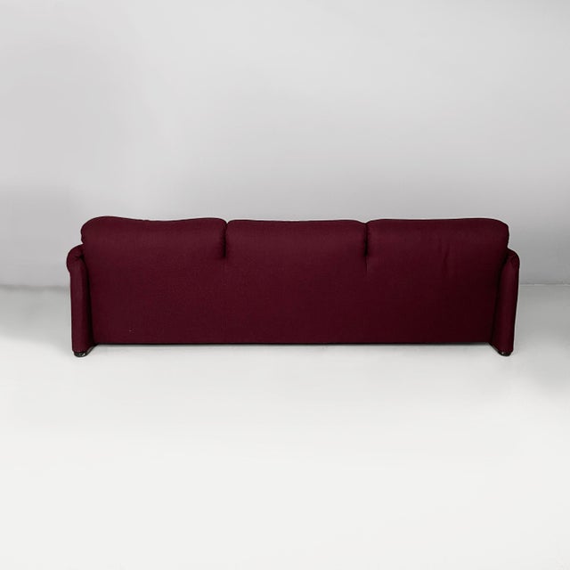 1970s Italian Modern Burgundy Fabric Maralunga Sofa by Vico Magistretti for Cassina, 1970s For Sale - Image 5 of 14