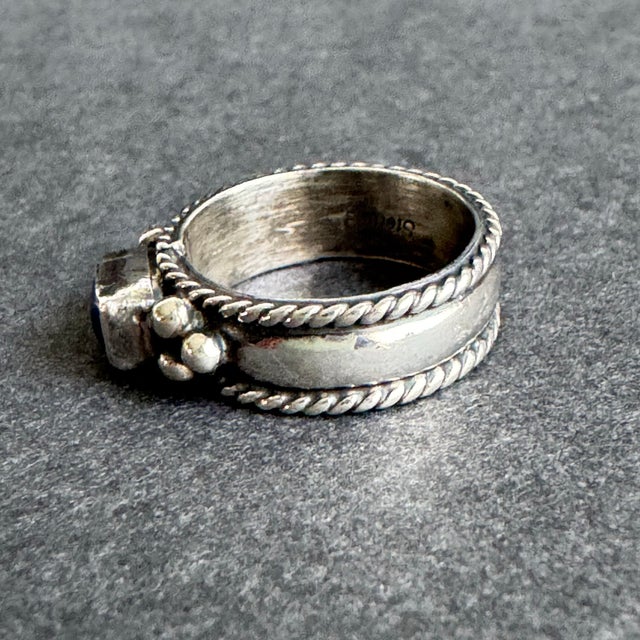 Vintage Lapis Lazuli Ring Sterling Silver Blue Gemstone Band Southwestern Size 6 For Sale - Image 4 of 12