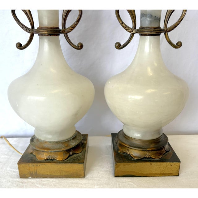Antique Art Deco/ Hollywood Regency Style Alabaster Table Lamps With Bronze Figureheads- A Pair For Sale - Image 4 of 18