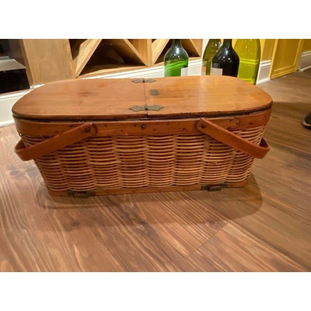 Vintage Antique Hawkeye Refrigerator Picnic Basket W Tin Lining Woven